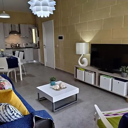 Close To The Sea Apartment *